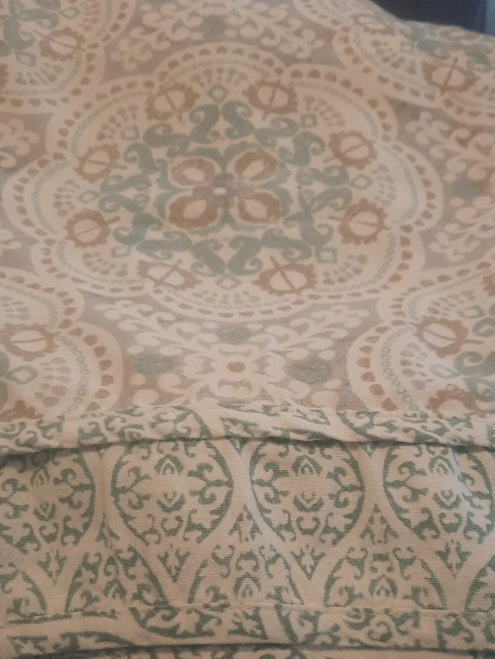 Waverly lightweight curtain